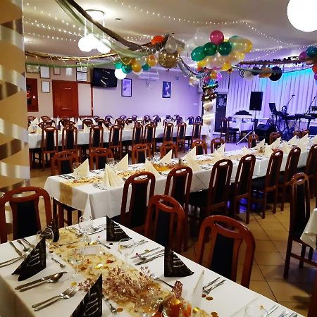 Hotel Imperial Gyogyszallo Es Gyogyfurdo Kiskoros Esterno foto