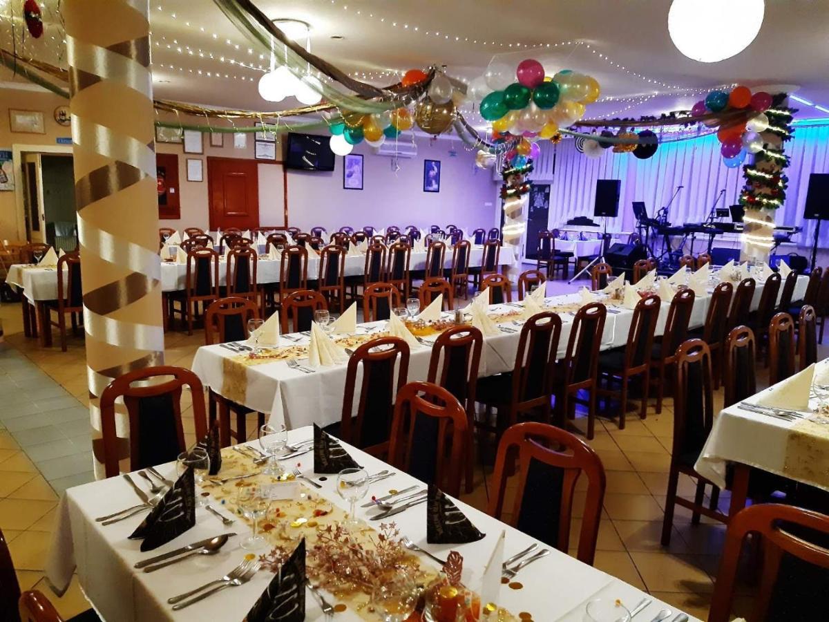 Hotel Imperial Gyogyszallo Es Gyogyfurdo Kiskoros Esterno foto