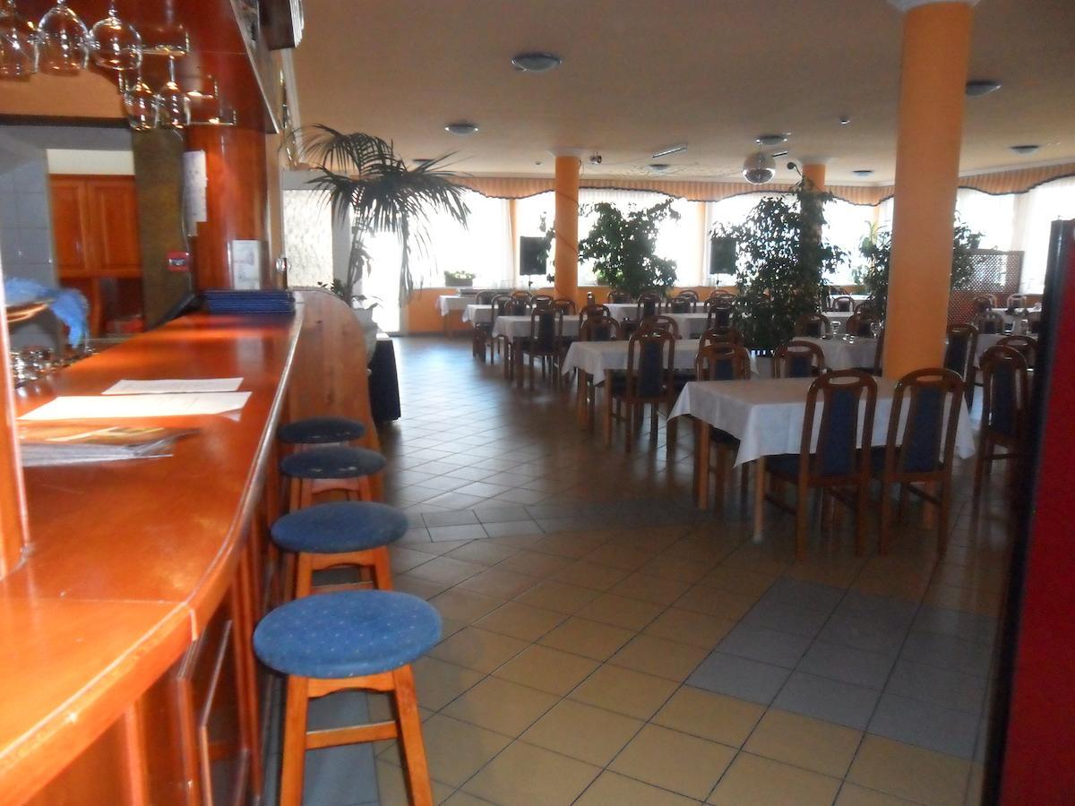 Hotel Imperial Gyogyszallo Es Gyogyfurdo Kiskoros Esterno foto